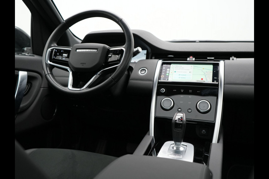 Land Rover Discovery Sport P300e S Plug In Hybrid Dealer O.H. PHEV | Panodak | Alcantara Sportstoelen Memory | Trekhaak Afneembaar | Adaptive Cruise | 360 Camera | L.M. 20" | Camera | Navigatie | Apple Carplay | Virtual | DAB |