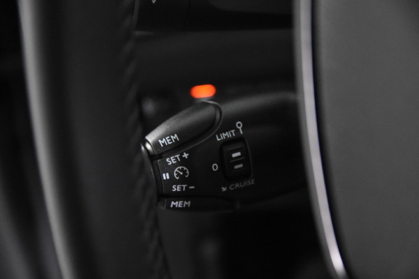 Peugeot 208 Style *1ste Eigenaar*Navigatie*DAB*PDC*