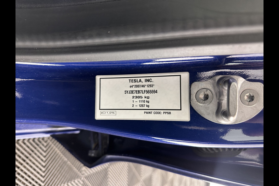 Tesla Model 3 Long Range AWD 75 kWh [ 3-Fase ] (INCL-BTW) Aut. *PANO | AUTO-PILOT | NAPPA-LEATHER | KEYLESS | FULL-LED | MEMORY-PACK | SURROUND-VIEW | DAB | CARPLAY | DIGI-COCKPIT | LANE-ASSIST | COMFORT-SEATS | 19"ALU*