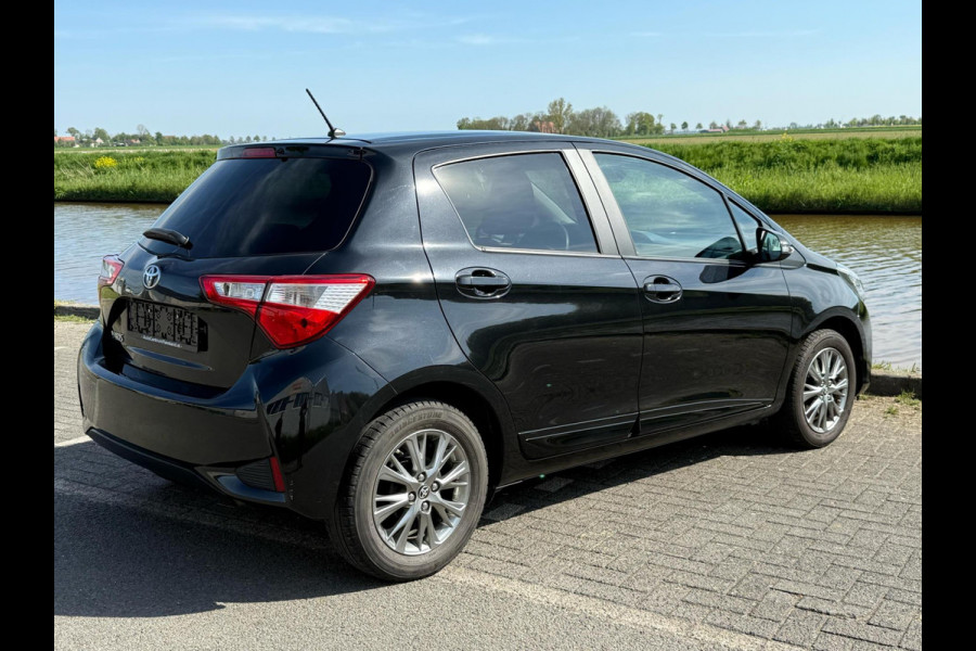 Toyota Yaris 1.5 VVT-i Comfort stoelverwarming, climaat, camera