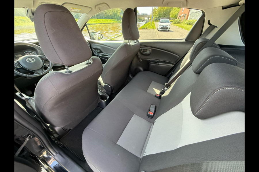 Toyota Yaris 1.5 VVT-i Comfort stoelverwarming, climaat, camera