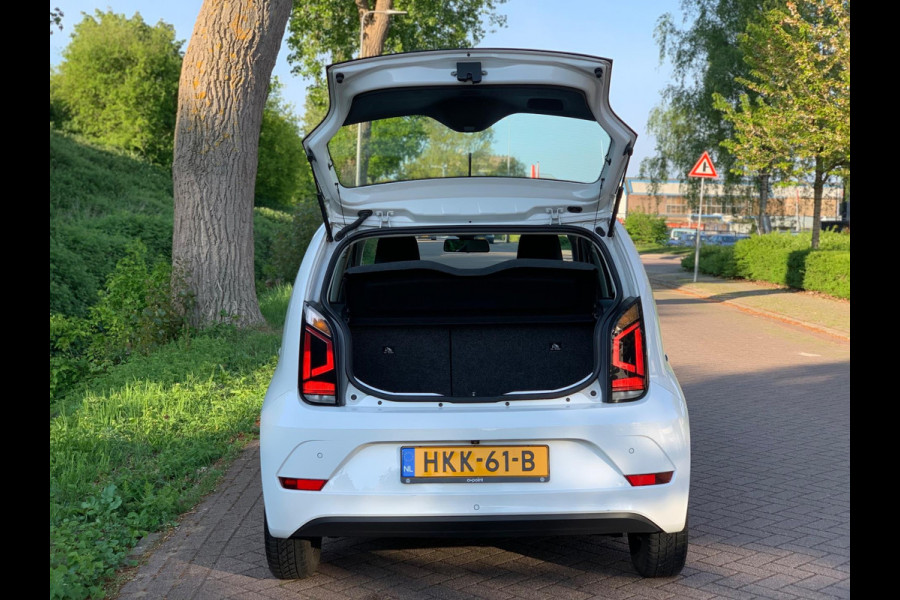 Volkswagen up! 1.0 BMT move up! 5 DEURS CAM LINE ASSIST PDC 2020 !
