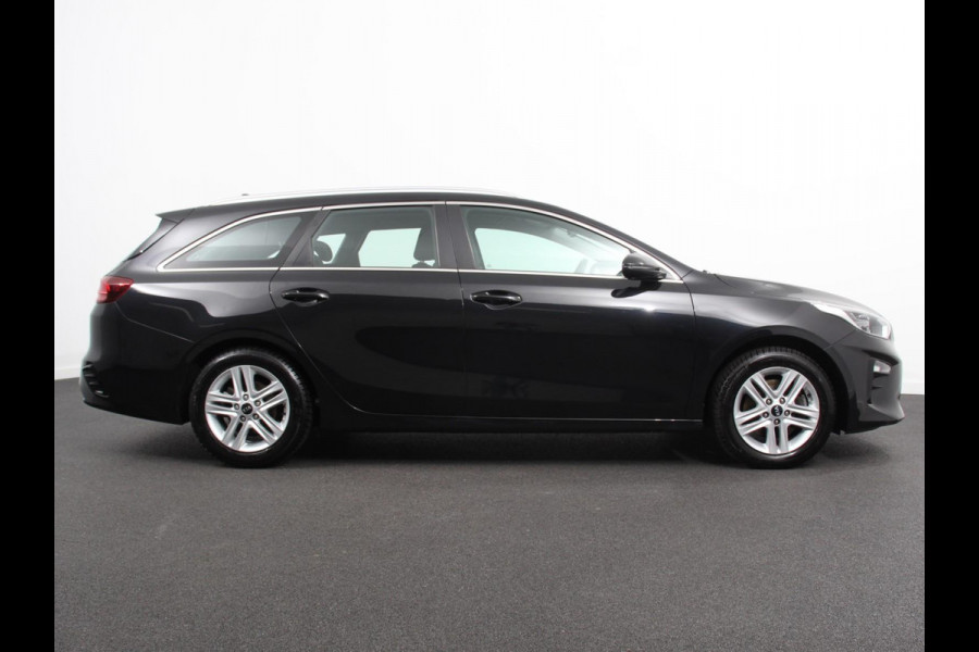 Kia Ceed Sportswagon 1.0 T-GDi 120pk DynamicLine Navigatie Apple Carplay/Android Auto Climate Control Cruise Control Lichtmetalen Velgen Parkeer sensoren