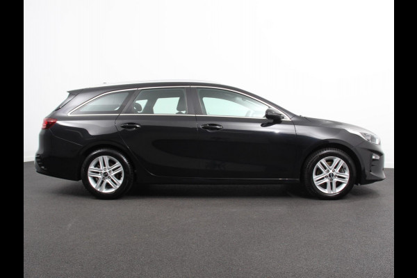 Kia Ceed Sportswagon 1.0 T-GDi 120pk DynamicLine Navigatie Apple Carplay/Android Auto Climate Control Cruise Control Lichtmetalen Velgen Parkeer sensoren