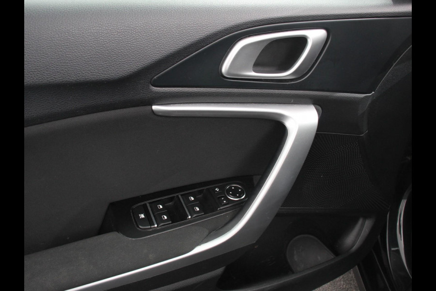 Kia Ceed Sportswagon 1.0 T-GDi 120pk DynamicLine Navigatie Apple Carplay/Android Auto Climate Control Cruise Control Lichtmetalen Velgen Parkeer sensoren