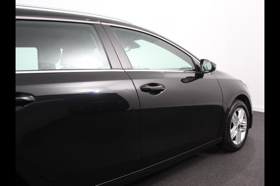 Kia Ceed Sportswagon 1.0 T-GDi 120pk DynamicLine Navigatie Apple Carplay/Android Auto Climate Control Cruise Control Lichtmetalen Velgen Parkeer sensoren
