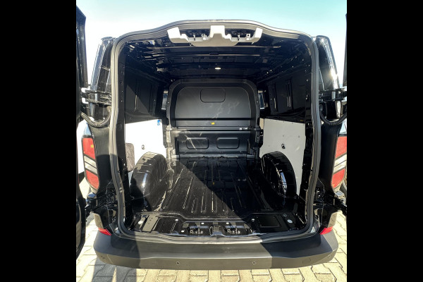 Ford Transit Custom 320 2.0 TDCI L2H1 DC Dubbele cabine Trend NIEUW BPM VRIJ!