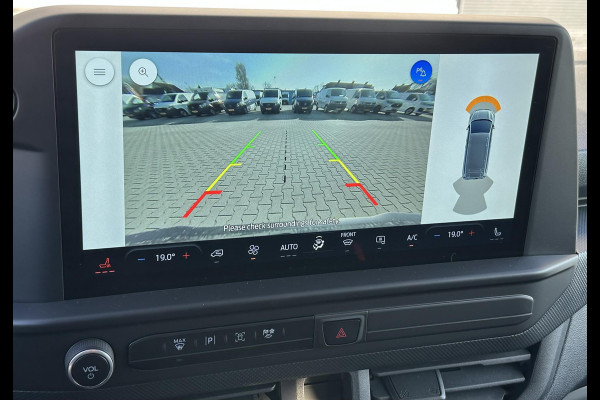 Ford Transit Custom 320 2.0 TDCI L2H1 DC Dubbele cabine Trend NIEUW BPM VRIJ!