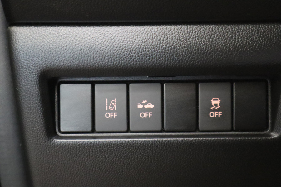 Suzuki Swift 1.0 Stijl 112PK Automaat TWo tone Color Navigatie Dab+ 16LMV Cruise Control Stoelverwarming