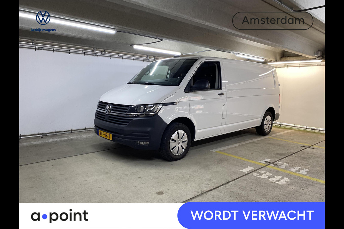 Volkswagen Transporter 2.0 TDI L2H1 28 Comfortline 110 pk | Verlengde garantie | Navigatie| Trekhaak | Parkeersensoren achter | Cruise control | Apple Carplay/Android Auto |