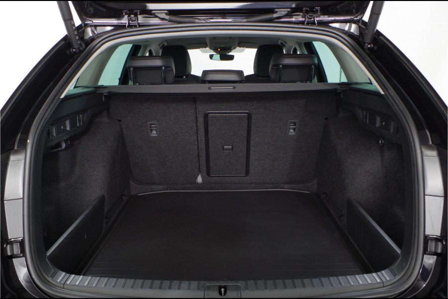Škoda Octavia Combi 1.5 TSI MHEV First Edition > Camera/Adapt.cruise/Winterpakket...
