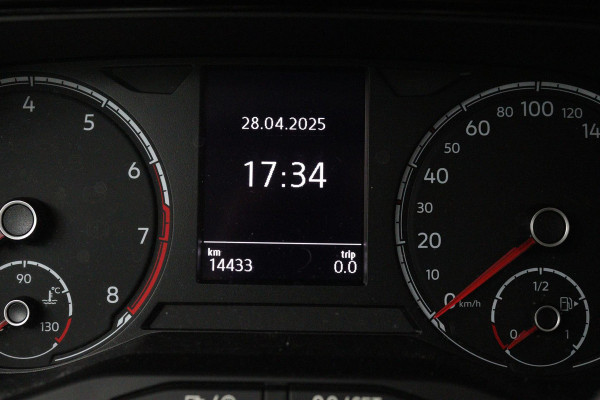 Volkswagen Polo 1.0 TSI Comfortline (NAP, PARKEERSENSOREN, CRUISE CONTROL ADAPTIEF, NAVIGATIE, AUTOMAAT, NL-AUTO)