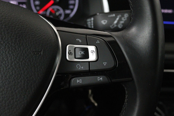Volkswagen Polo 1.0 TSI Comfortline (NAP, PARKEERSENSOREN, CRUISE CONTROL ADAPTIEF, NAVIGATIE, AUTOMAAT, NL-AUTO)