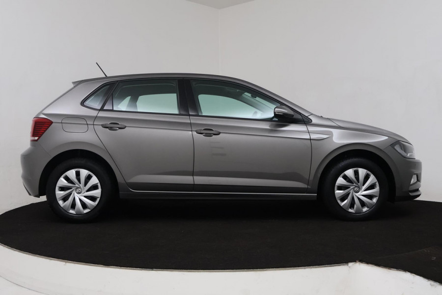 Volkswagen Polo 1.0 TSI Comfortline (NAP, PARKEERSENSOREN, CRUISE CONTROL ADAPTIEF, NAVIGATIE, AUTOMAAT, NL-AUTO)