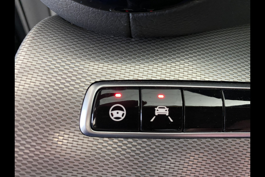 Mercedes-Benz E-Klasse 200 Business Solution AMG Upgrade Edition Panodak /Camera/