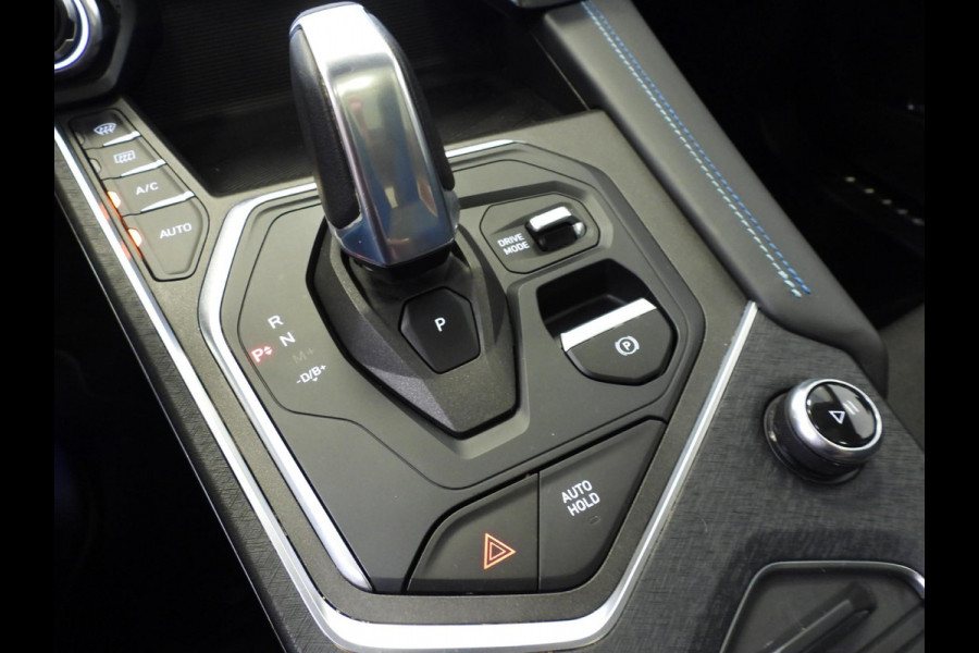 Lynk & Co 01 1.5 PHEV BlackLine NAVI/360CAM/SCHUIFDAK/LED/20"LMV!