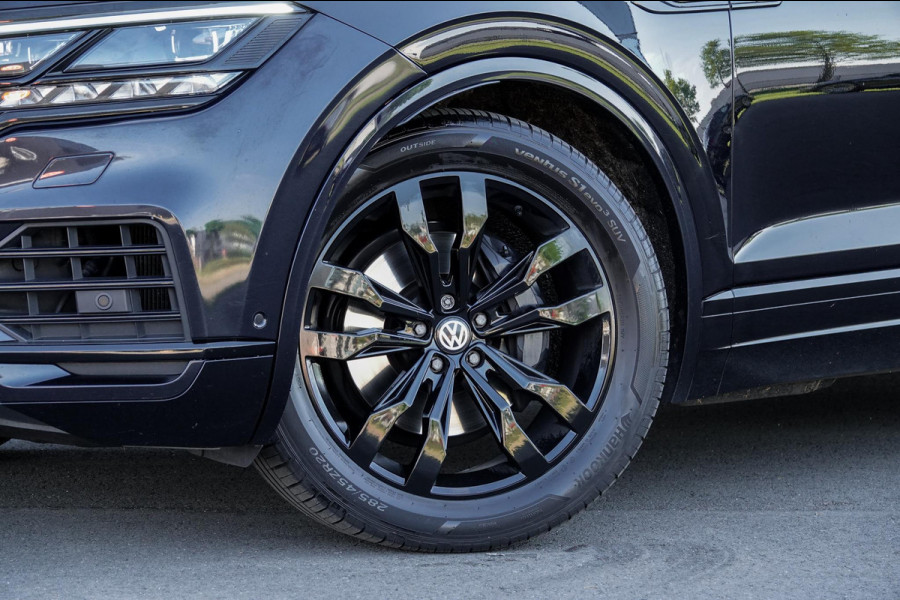 Volkswagen Touareg 3.0 TDI R-Line *Luchtvering / Vierwielbesturing / Stoel-ventilatie + massage / Panorama / Memory / HUD*