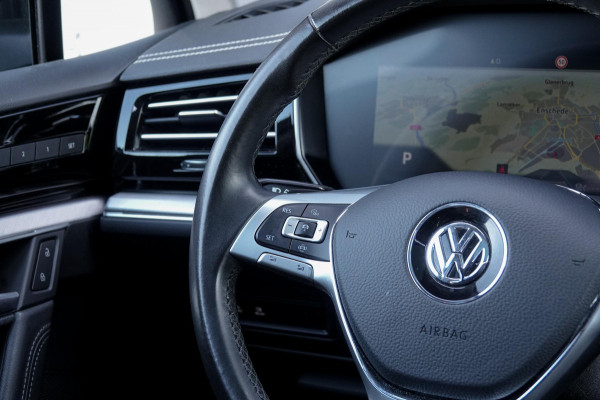 Volkswagen Touareg 3.0 TDI R-Line *Luchtvering / Vierwielbesturing / Stoel-ventilatie + massage / Panorama / Memory / HUD*