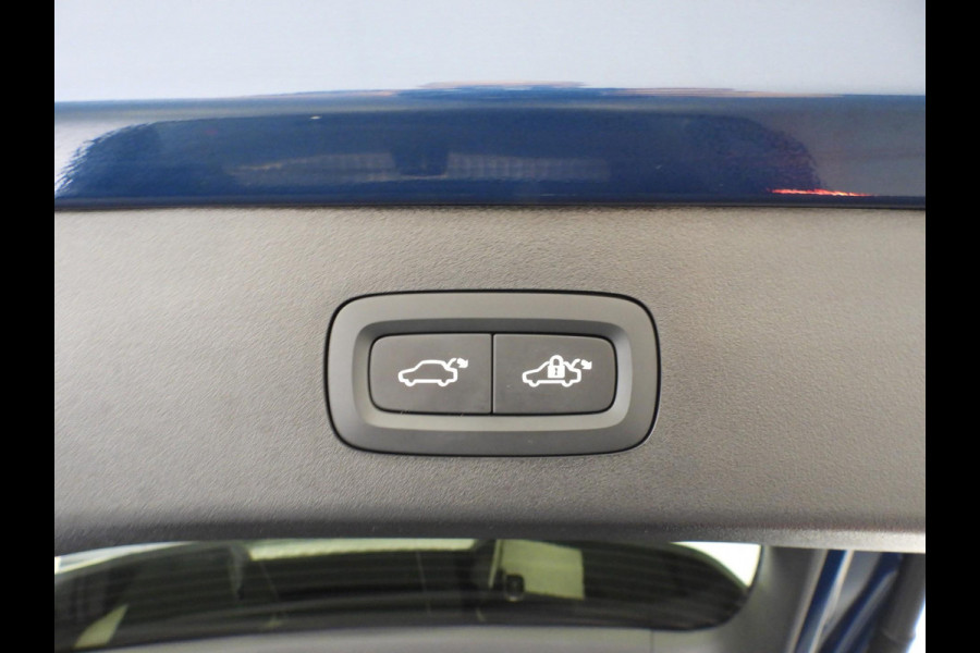 Lynk & Co 01 1.5 PHEV Plug-In ZWARTE HEMEL/360CAM/SCHUIFDAK/LED/20"LMV!
