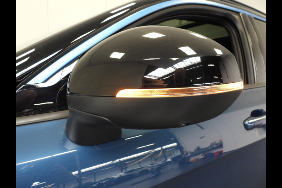 Lynk & Co 01 1.5 PHEV Plug-In ZWARTE HEMEL/360CAM/SCHUIFDAK/LED/20"LMV!