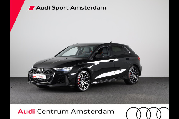 Audi RS3 Sportback 2.5 TFSI RS 3 quattro Panoramadak, RS-sportuitlaatsysteem, comfortpakket Pro, topsnelheid 280 km/h