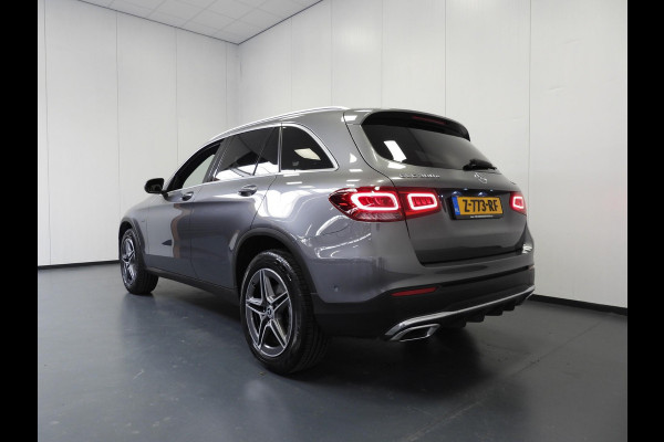 Mercedes-Benz GLC 300e 4MATIC AMG NAVI/CAMERA/MATRIX LED/19"LMV!