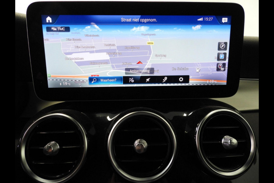 Mercedes-Benz GLC 300e 4MATIC AMG NAVI/CAMERA/MATRIX LED/19"LMV!