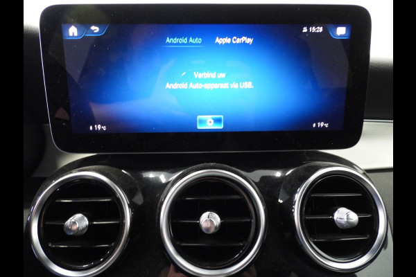 Mercedes-Benz GLC 300e 4MATIC AMG NAVI/CAMERA/MATRIX LED/19"LMV!