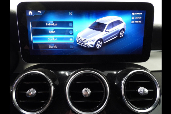 Mercedes-Benz GLC 300e 4MATIC AMG NAVI/CAMERA/MATRIX LED/19"LMV!