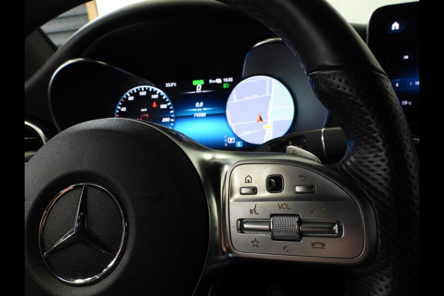 Mercedes-Benz GLC 300e 4MATIC AMG NAVI/CAMERA/MATRIX LED/19"LMV!
