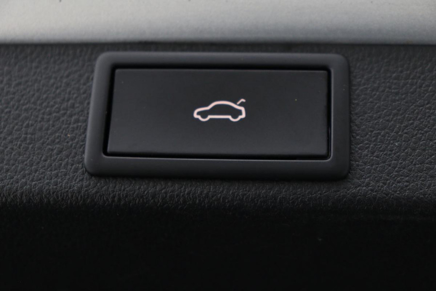 Škoda Octavia 1.4 TSI iV PHEV Business Edition | Camera | Carplay | Navigatie | Full LED | Sfeerverlichting | Parkeerhulp | Climate control