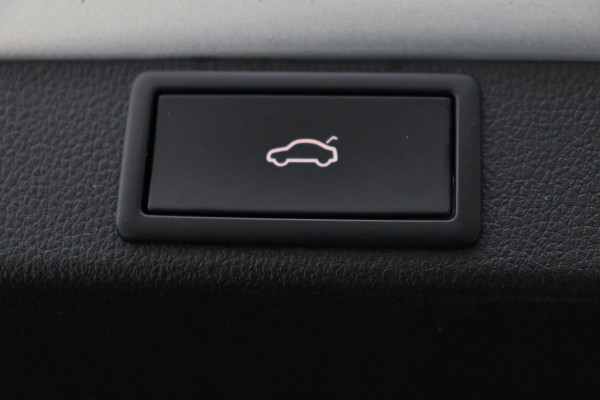 Škoda Octavia 1.4 TSI iV PHEV Business Edition | Camera | Carplay | Navigatie | Full LED | Sfeerverlichting | Parkeerhulp | Climate control