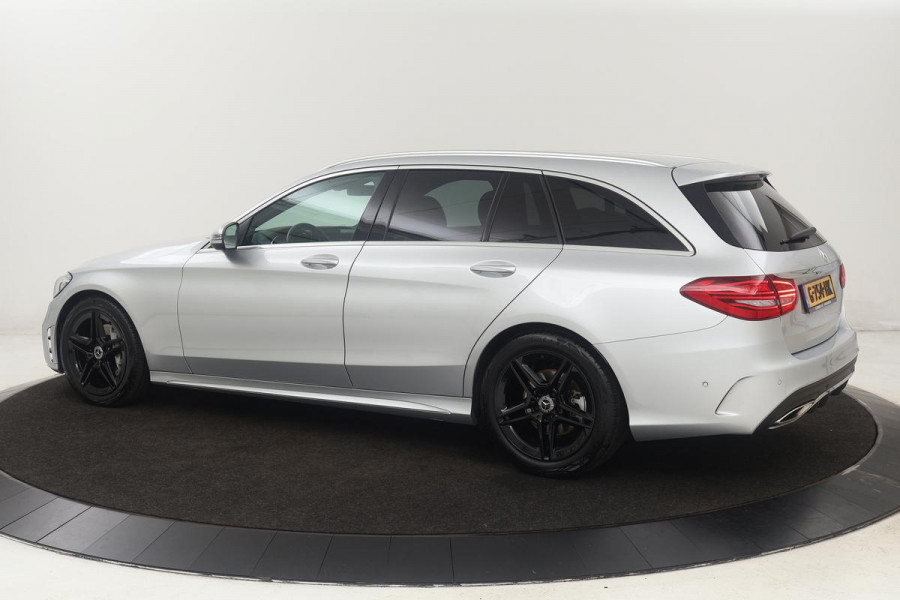 Mercedes-Benz C-Klasse 180 AMG Upgrade Edition | Stoelverwarming | Carplay | Matrix LED | Sfeerverlichting | Leder/Alcantara | Navigatie | DAB | Cruise control | Park Assist