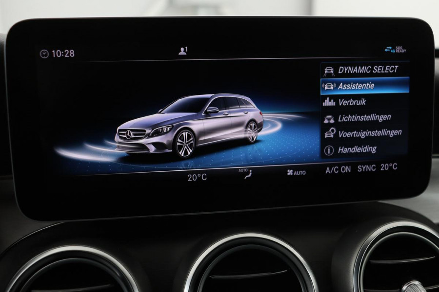 Mercedes-Benz C-Klasse 180 AMG Upgrade Edition | Stoelverwarming | Carplay | Matrix LED | Sfeerverlichting | Leder/Alcantara | Navigatie | DAB | Cruise control | Park Assist