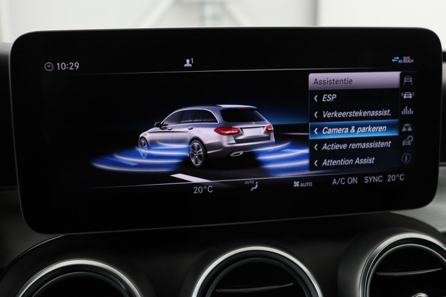 Mercedes-Benz C-Klasse 180 AMG Upgrade Edition | Stoelverwarming | Carplay | Matrix LED | Sfeerverlichting | Leder/Alcantara | Navigatie | DAB | Cruise control | Park Assist