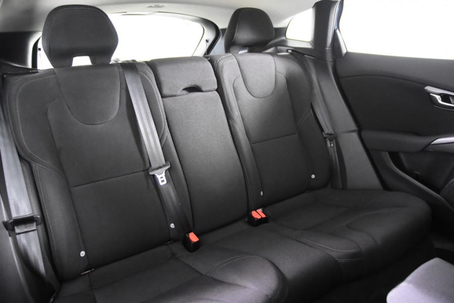 Volvo V40 2.0 D2 Kinetic Automaat *1ste Eigenaar*Navigatie*