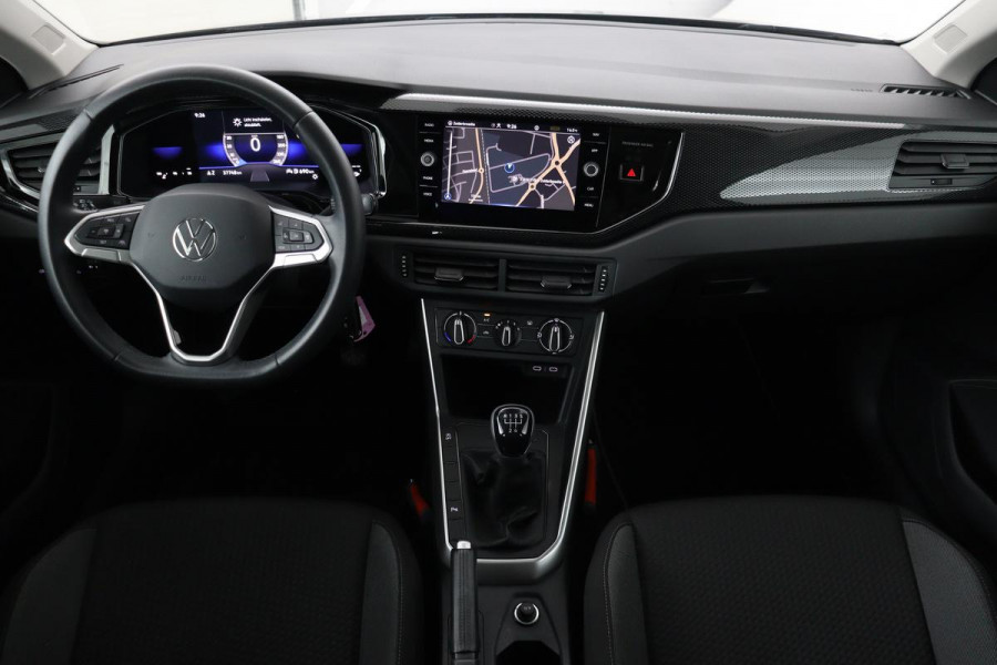 Volkswagen Polo 1.0 TSI Life | Carplay | Navigatie | Full LED | Adaptive cruise | Airco | Parkeerhulp | DAB | Bluetooth
