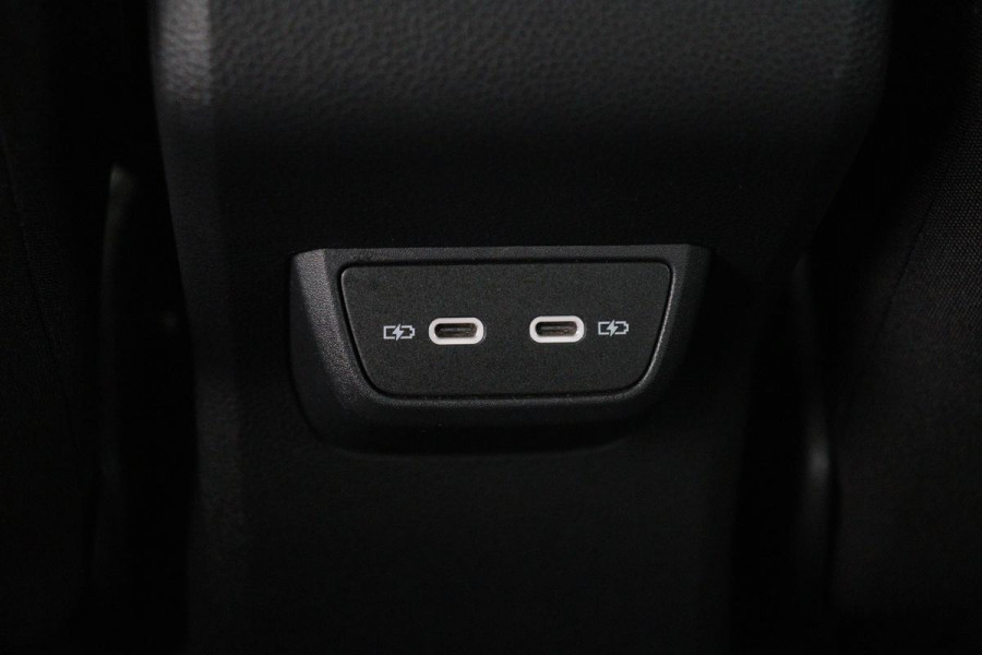 Volkswagen Polo 1.0 TSI Life | Carplay | Navigatie | Full LED | Adaptive cruise | Airco | Parkeerhulp | DAB | Bluetooth