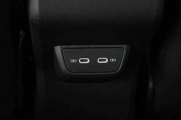 Volkswagen Polo 1.0 TSI Life | Carplay | Navigatie | Full LED | Adaptive cruise | Airco | Parkeerhulp | DAB | Bluetooth