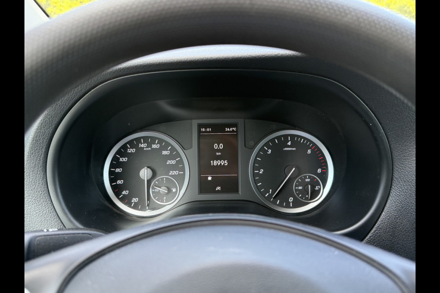 Mercedes-Benz Vito 116 CDI 164 PK / **18.900 KM**/ L3H1 / DUBBELE CABINE / AIRCO / CRUISE / CAMERA / TREKHAAK