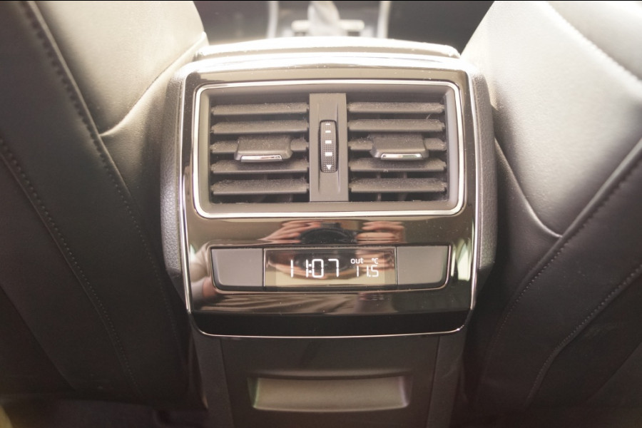 Škoda Superb Combi 1.5 TSI 150pk DSG Business Edition -PANO-LEER-