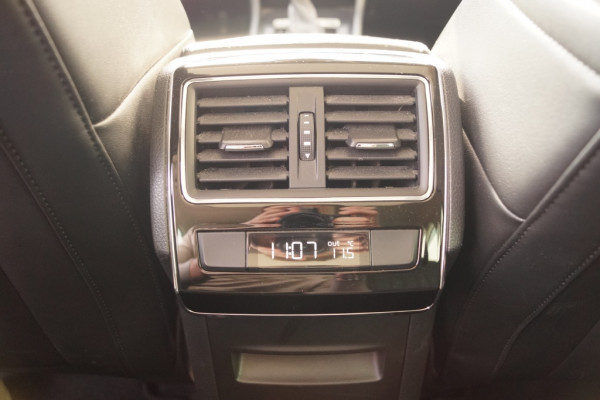 Škoda Superb Combi 1.5 TSI 150pk DSG Business Edition -PANO-LEER-