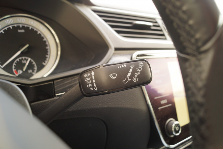 Škoda Superb Combi 1.5 TSI 150pk DSG Business Edition -PANO-LEER-