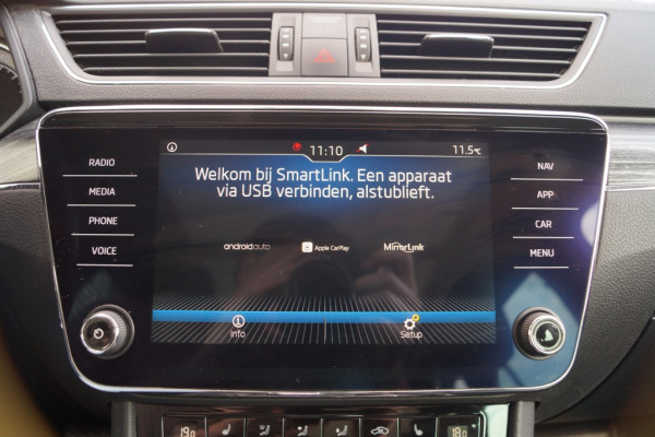 Škoda Superb Combi 1.5 TSI 150pk DSG Business Edition -PANO-LEER-