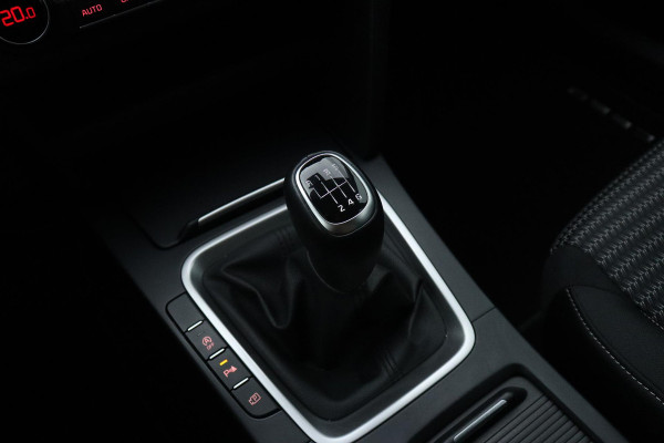 Kia Ceed SW Sportswagon 1.0 T-GDi DynamicLine (NL-auto, Dealer OnderH, Navi, Camera, Addpt Cruise control, Lane Assist, Etc)