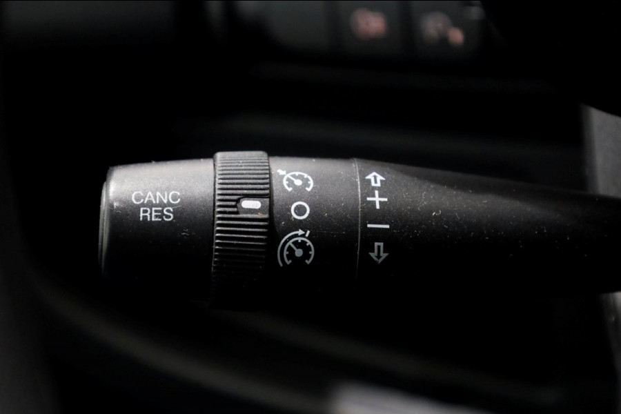 Peugeot Boxer 2.2 BlueHDi 140pk E6 L3H3 Premium Airco/Camera 04-2019
