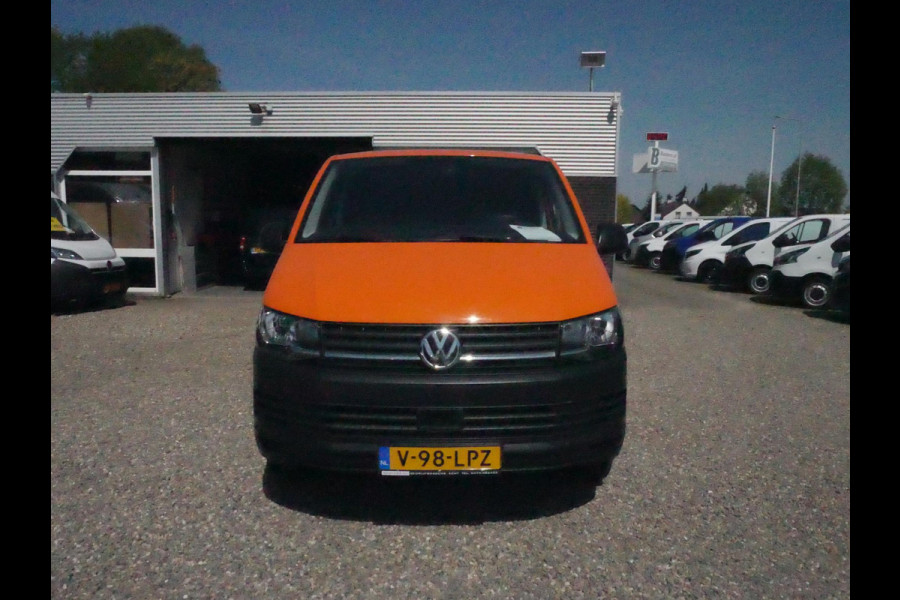 Volkswagen Transporter 2.0 TSI 150PK, L1H1, Airco, Benzine 64000km