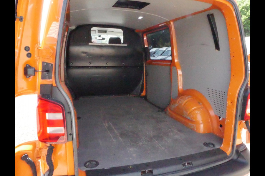 Volkswagen Transporter 2.0 TSI 150PK, L1H1, Airco, Benzine 64000km