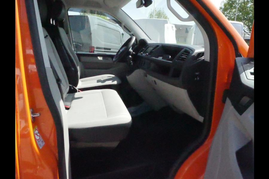 Volkswagen Transporter 2.0 TSI 150PK, L1H1, Airco, Benzine 64000km