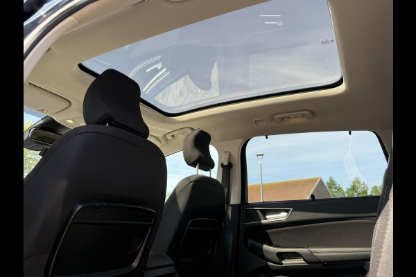 Ford S-Max 2.5 FHEV Titanium 7pers 190pk | Panoramadak | Achteruitrijcamera | Stoelverwarming | Ambient Lightning | SYNC 3 Navigatie